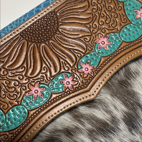 Myra Bag Women's Leivitate Hand-Tooled Crossbody Bag - Picture 5 of 9
